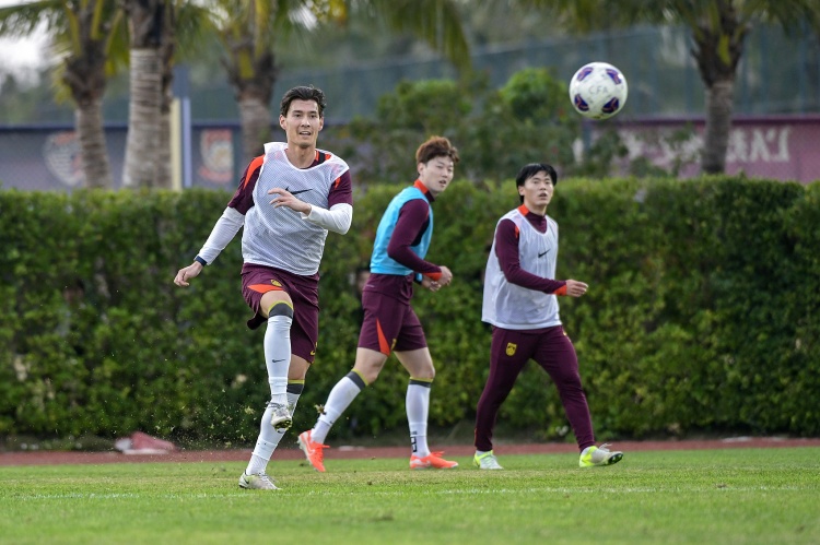 可正式代表国足！FIFA官网显示，侯永永的会籍已转换至中国足协